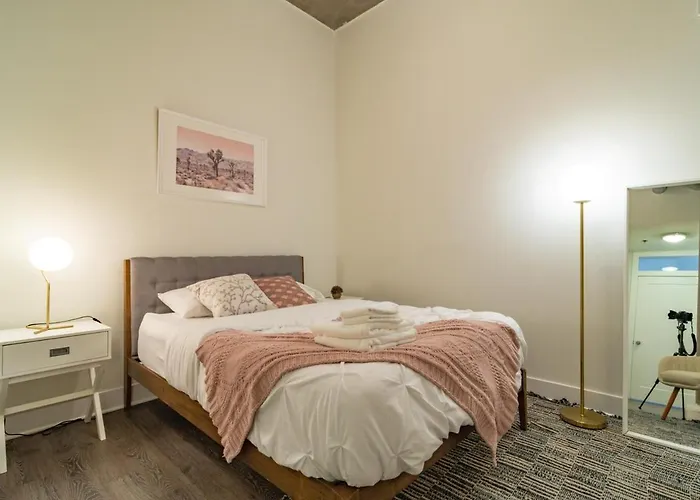 Chic Cozy 3br Michigan Avenue Spacious Close To Iconic Landmarks & Attractions
